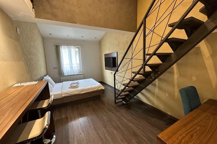 Room 26 of 55