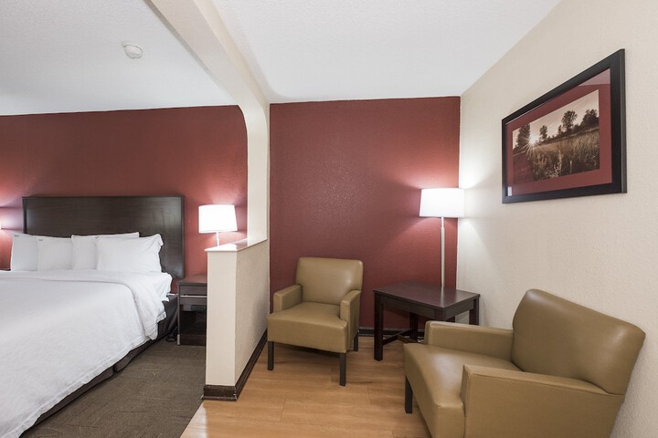 Superior King Bed (10 of 21)