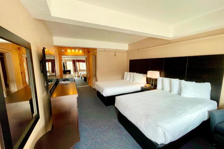 2 Double Beds Lakeside (4 of 8)