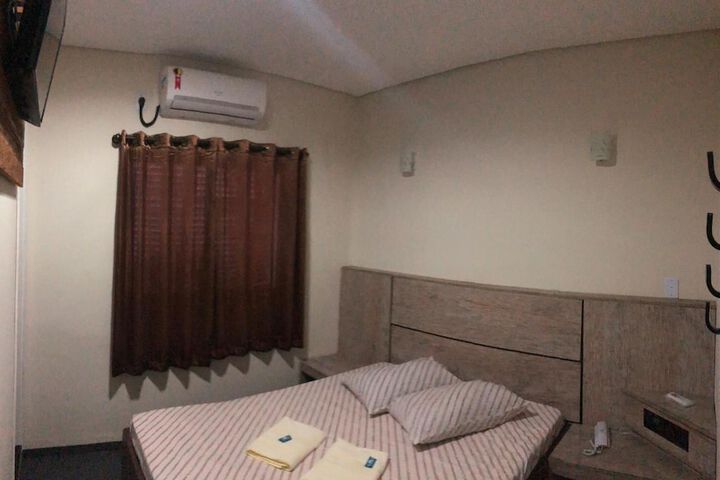Room 18 of 29