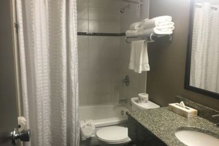 Room 3 of 25