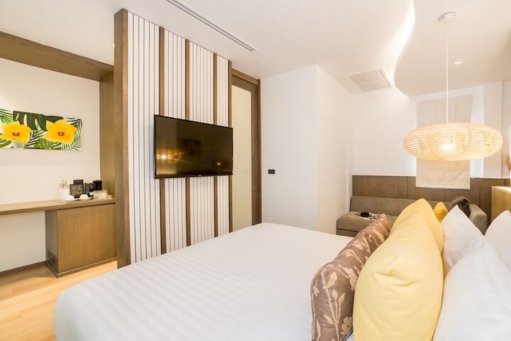 Room 9 of 95