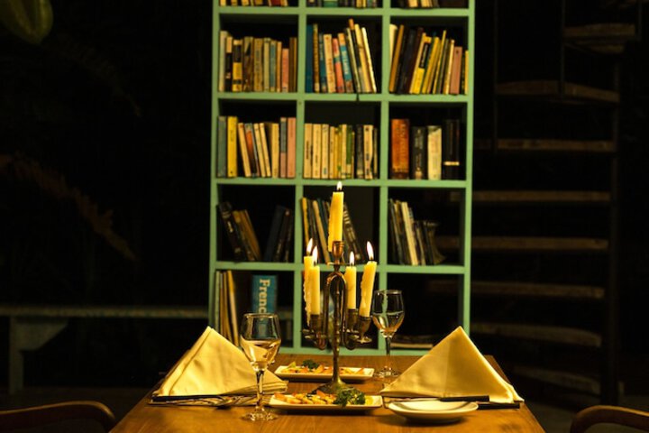 Dining 65 of 128
