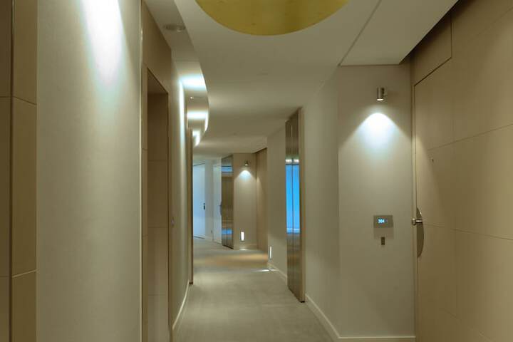 Ballroom/Hall 100 of 111