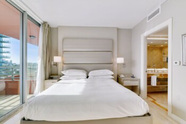 Room 302 of 318