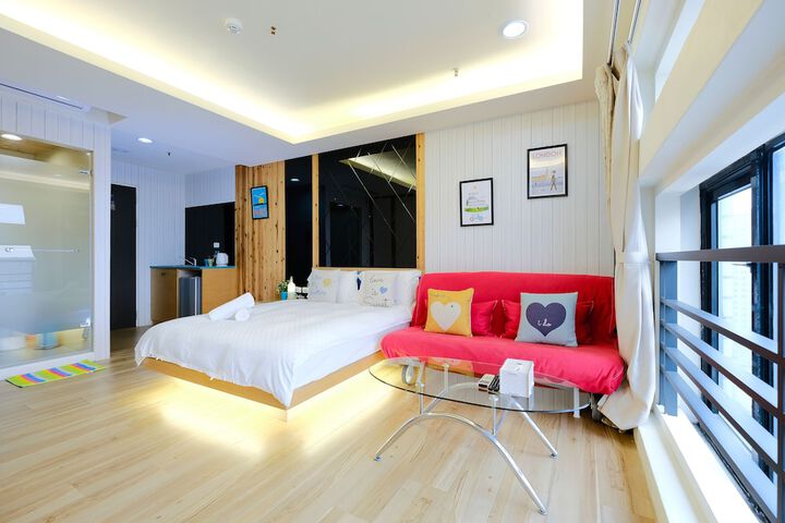 Room 46 of 60