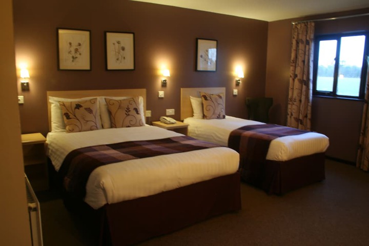 Room 3 of 41
