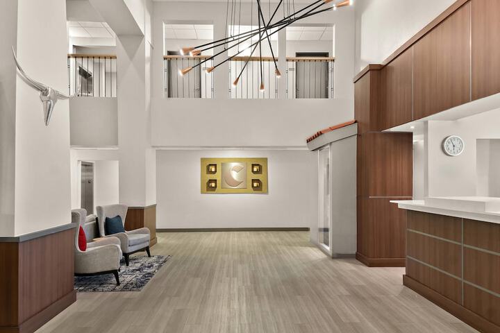 Hotel Interior 4 of 35