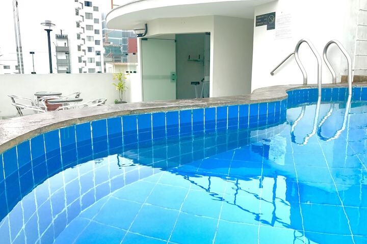 Pools & Facilities