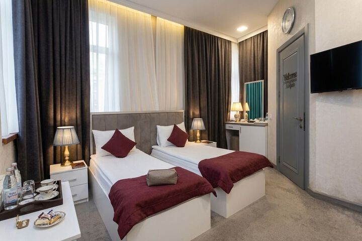 Room 12 of 75