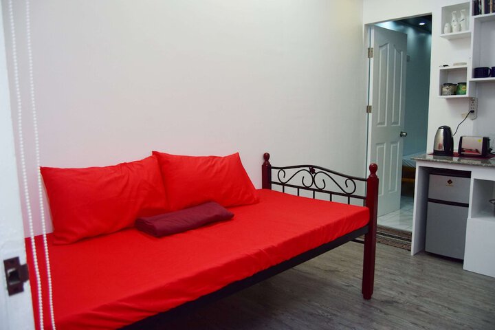 Room 19 of 49
