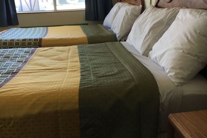 Room 8 of 36