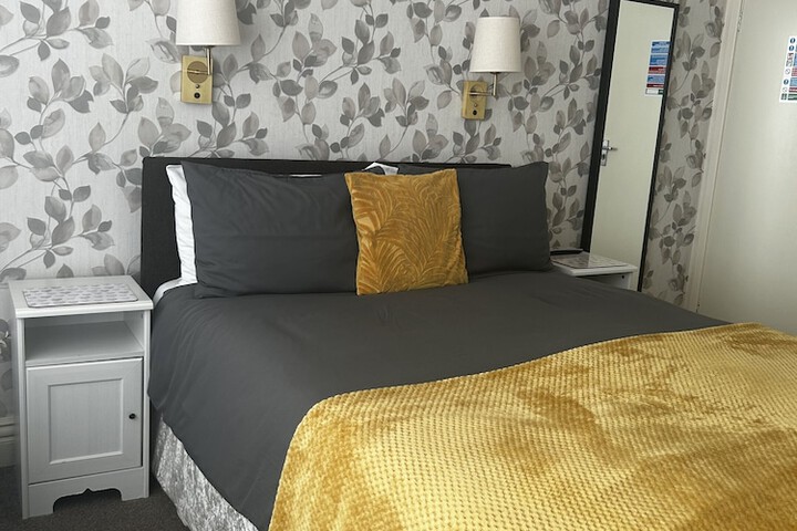 Room 15 of 44