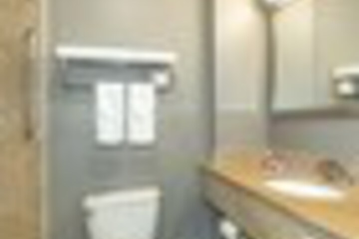 Room 71 of 75