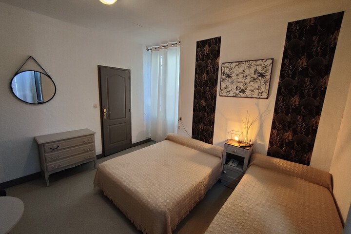 Room 28 of 71