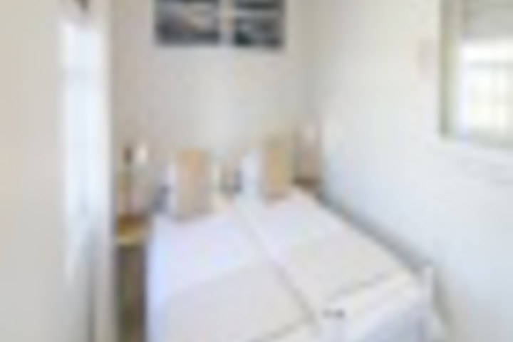 Room 387 of 648