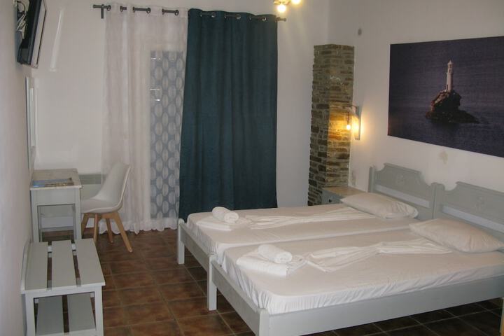 Room 10 of 22