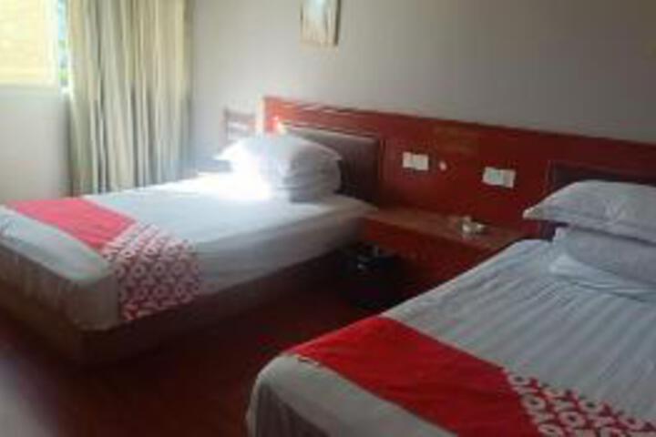 Room 5 of 7