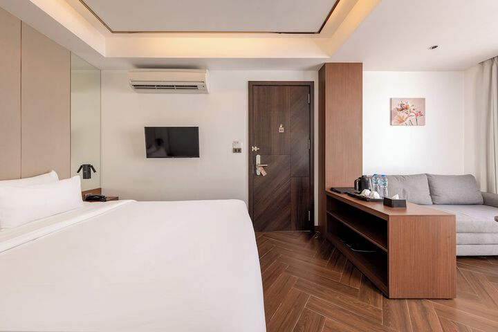 Room 43 of 91