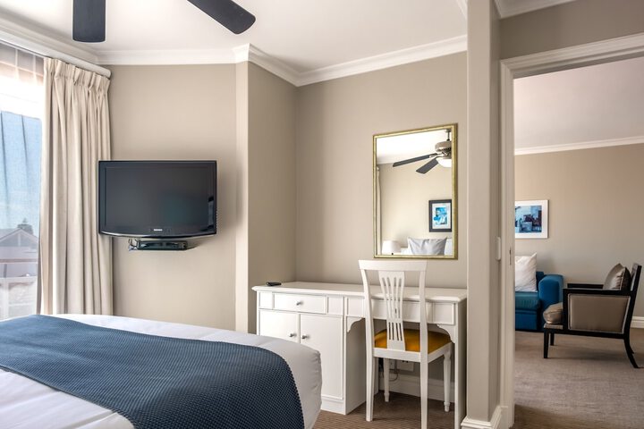 Room 35 of 168