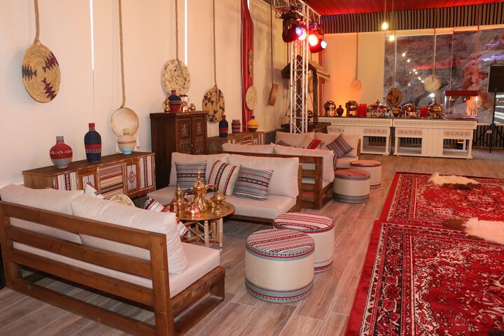 Room 6 of 25