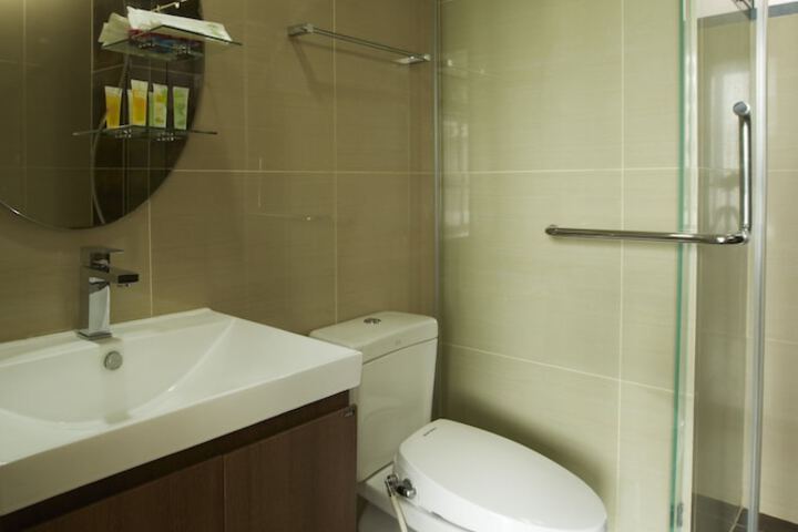 Clean Restrooms