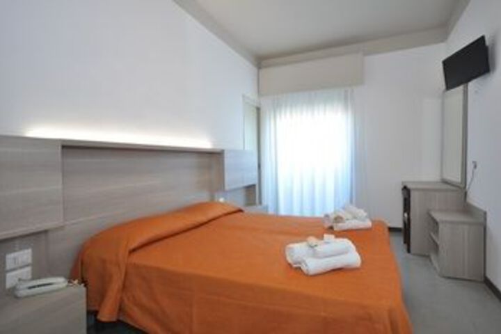 Room 21 of 25
