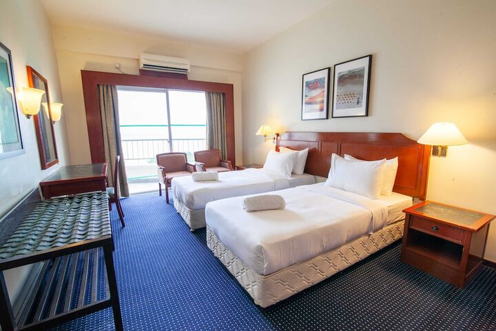Room 110 of 650