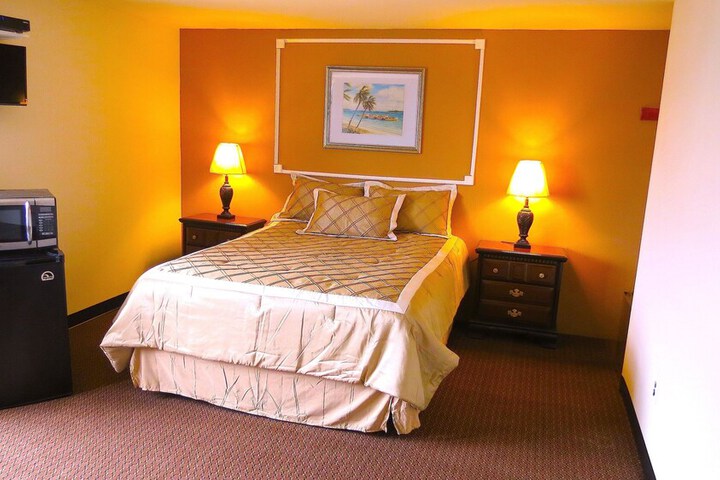 Room 9 of 36
