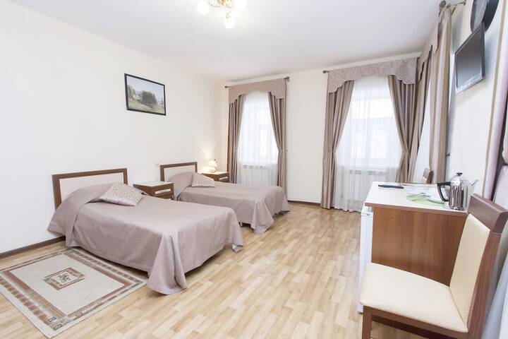 Room 27 of 63