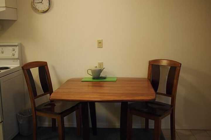 Room 10 of 34