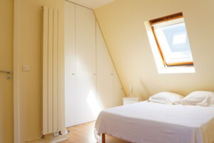 Room 13 of 17