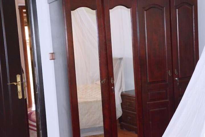 Room 32 of 91