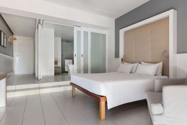 Room 15 of 138