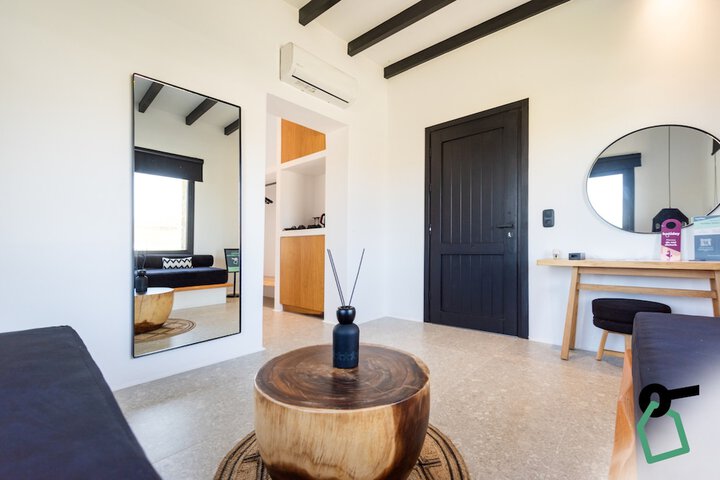 Room 9 of 51