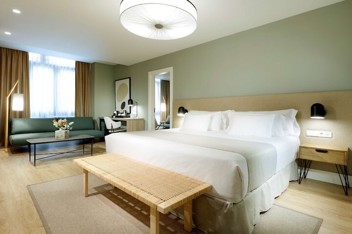 Room 16 of 78