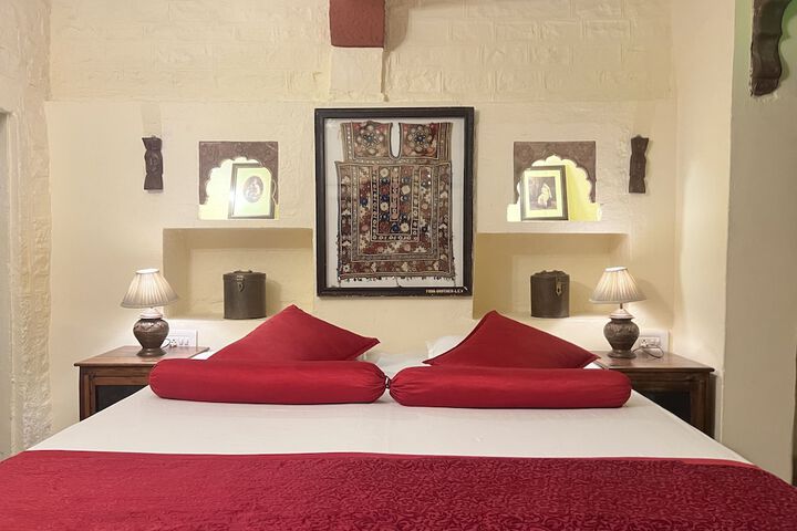 Room 5 of 73
