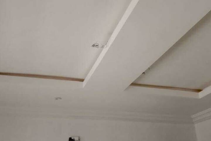 Room 13 of 24