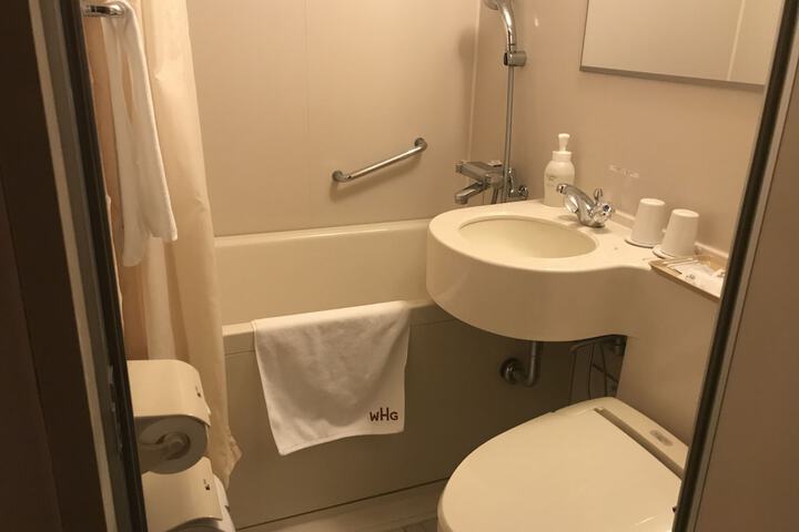Room 11 of 31