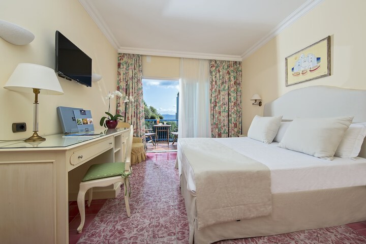 Room 26 of 125