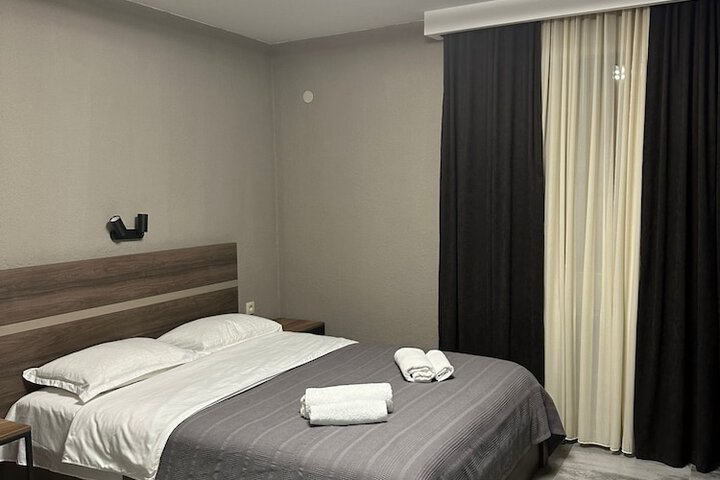 Room 2 of 55