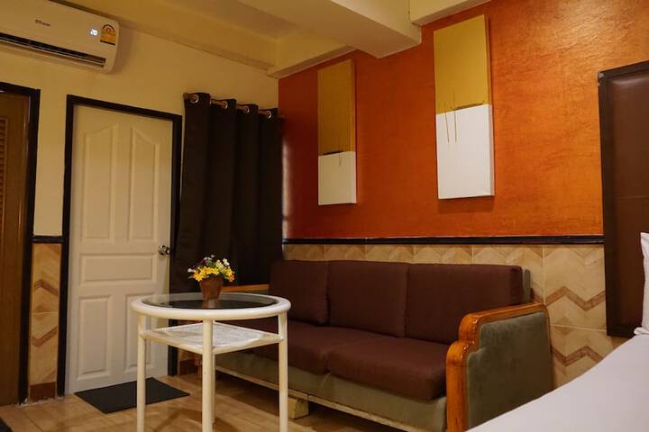 Room 4 of 58