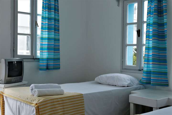 Room 6 of 26
