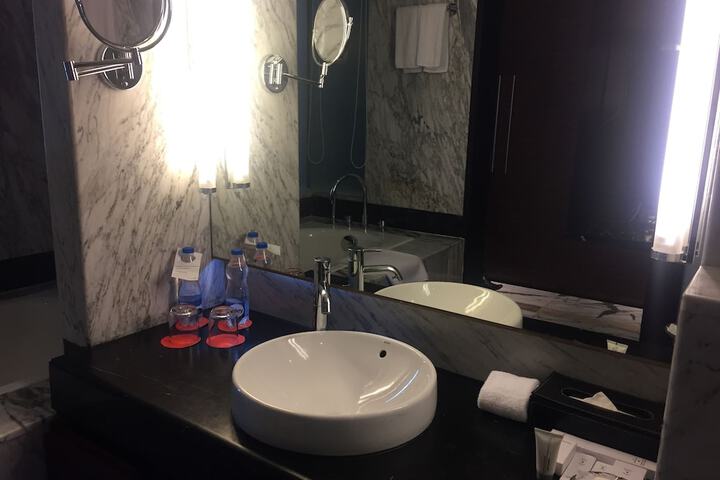Room 30 of 71