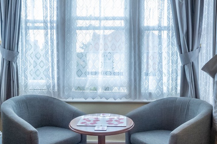 Room 14 of 27