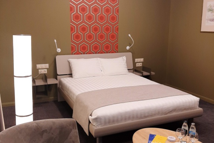 Room 7 of 26