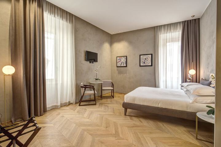 Room 6 of 55