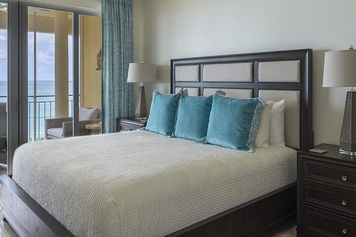Room 5 of 32