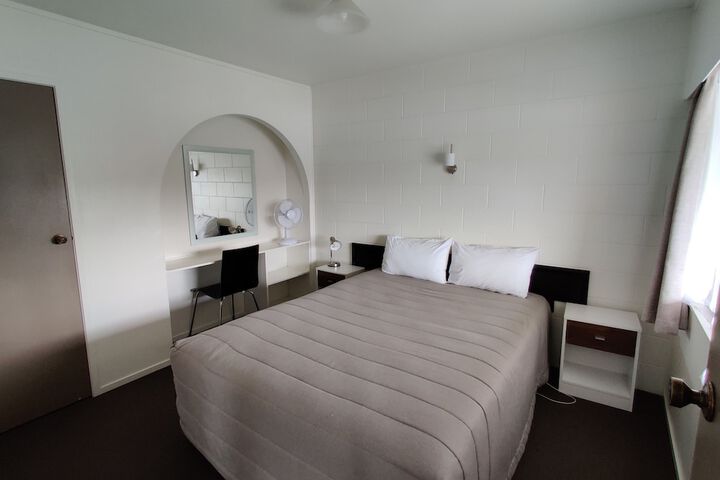 Room 4 of 21