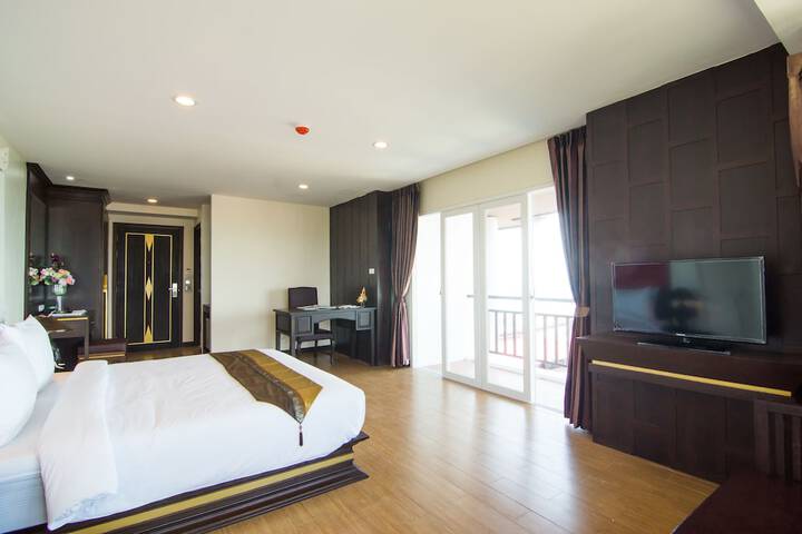 Room 9 of 192